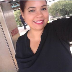 Meet your Posher, Gloria